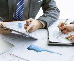 menentukan portofolio investasi