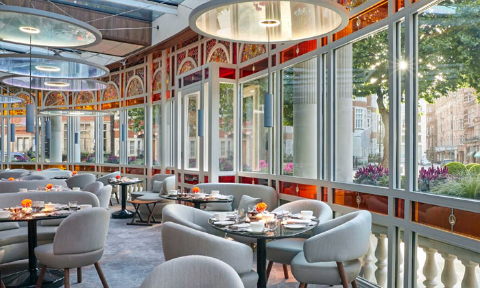 the connaught london dengan layanan pribadi yang eksklusif