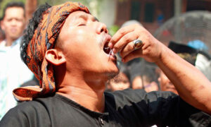 Debus Dalam Budaya Banten